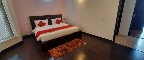 Hotel Amravati Resort