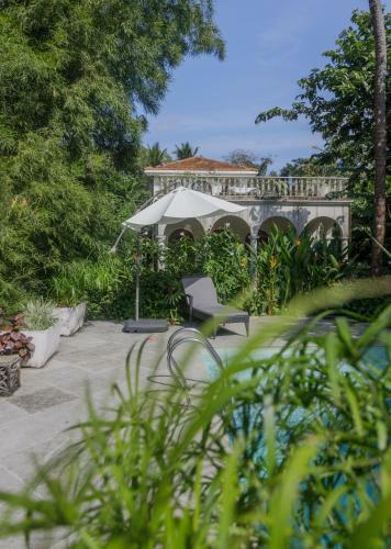 Villa Loto Bianco By Hireavilla, Siolim