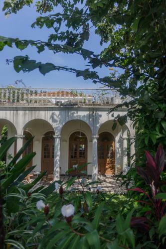 Villa Loto Bianco By Hireavilla, Siolim