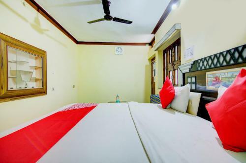Hotel Oyo 81679 Dev Guest House