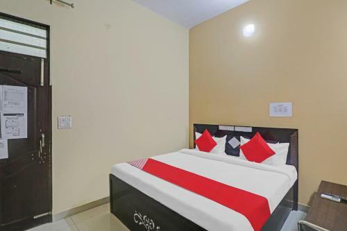 Oyo 84402 Star Hotel