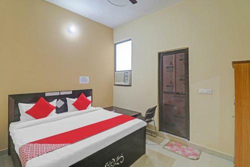 Oyo 84402 Star Hotel