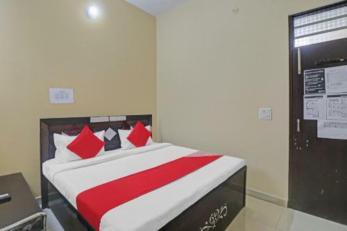 Oyo 84402 Star Hotel
