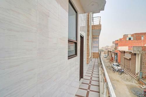 Oyo 84402 Star Hotel