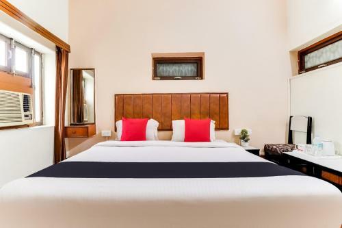 Capital O 7418 Hotel Vijay Delux