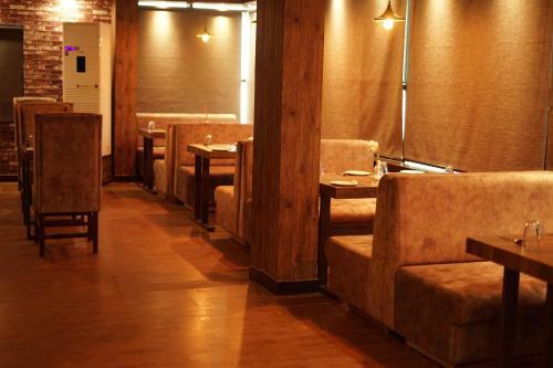 Hotel Aamba Residency
