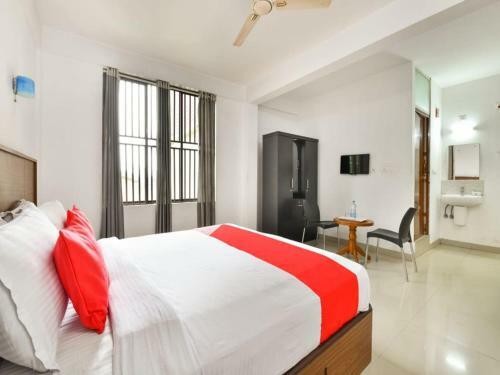 Hotel Staymaker Chums Residency