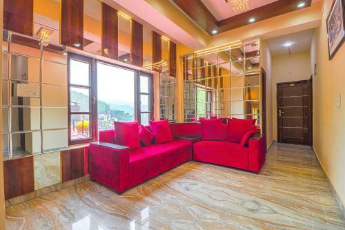 Fabhotel Alpine Hilldon