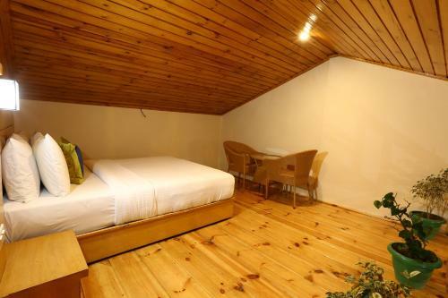 Hotel The Byke Nature Vilas Pure Veg