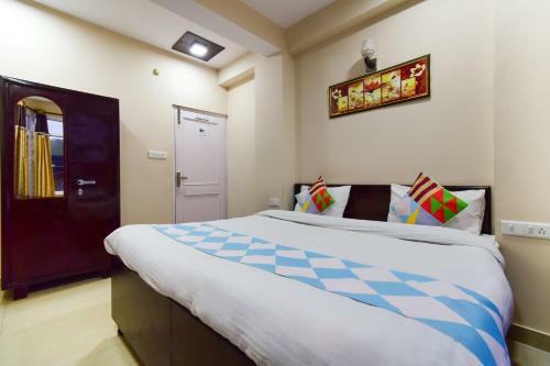 Hostal Oyo 78241 Sam Villa Studio