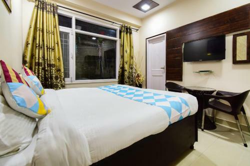 Hostal Oyo 78241 Sam Villa Studio