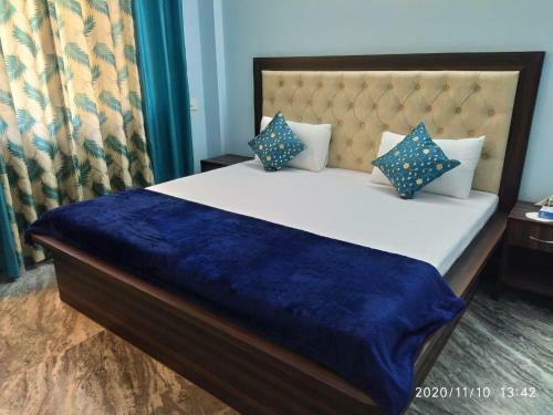 Devbhoomi Inn
