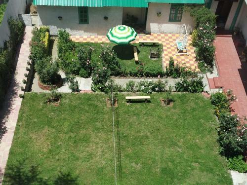 Bed & Breakfast Garden Cottages