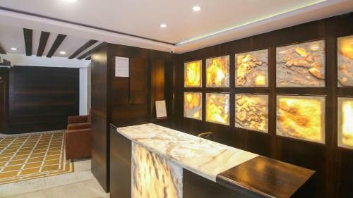 Hotel Shiwalik Regency