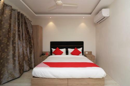 Oyo Flagship 30791 Hotel Shagun Canal Rd