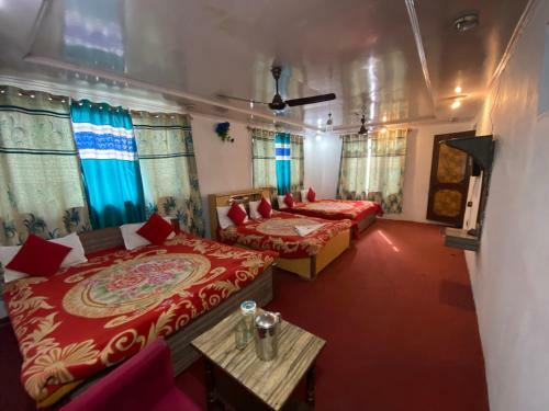 Hotel Young Mamta