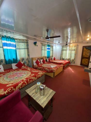 Hotel Young Mamta