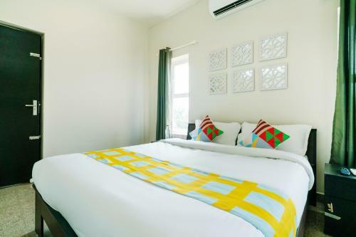 Hostal Oyo Home 79053 Elegant Kings Park Residency
