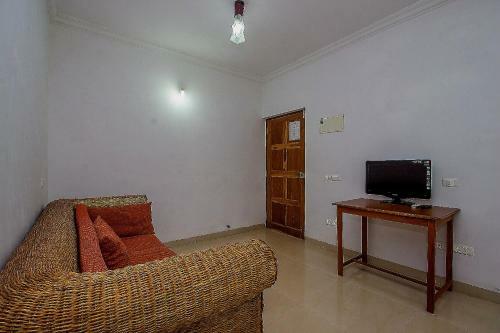 Hostal Oyo Home 79053 Elegant Kings Park Residency