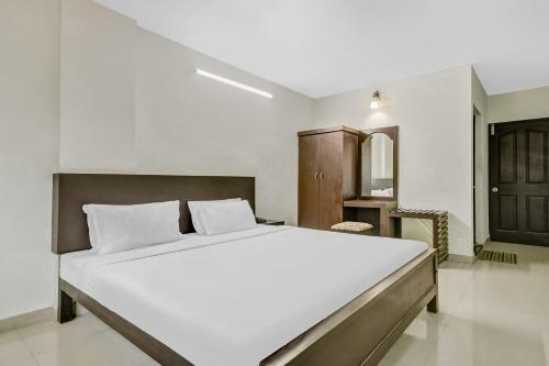 Hotel Oyo 87104 Kalapurackal Residency