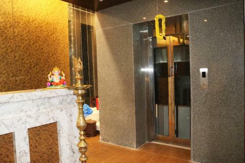 Hotel Cs Arunachala Residency