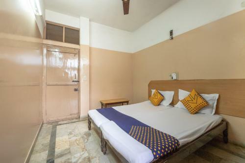 Hotel Spot On 66238 Aishwarya Lodge