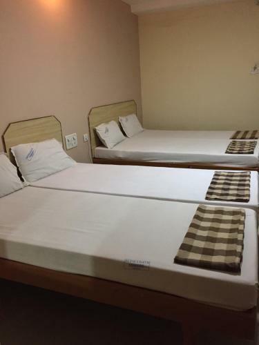 Hotel Suprabath Towers