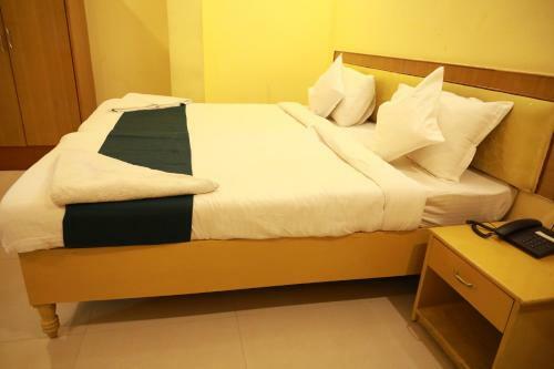 Hotel Sravanthy Inn