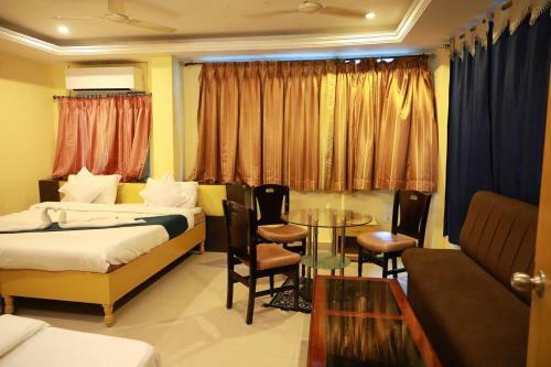 Hotel Sravanthy Inn