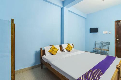 Hotel Spot On 48566 R R Residency