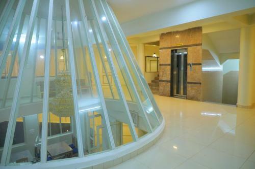 Srinivasa Hotel
