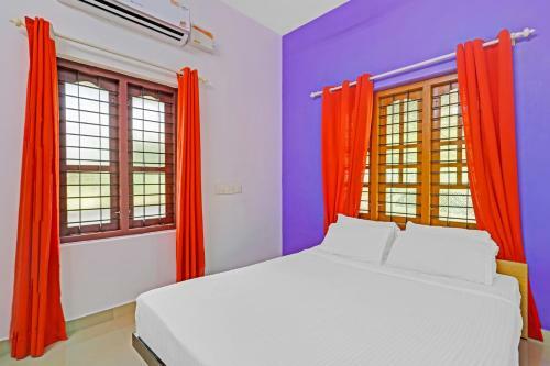 Hotel Capital O 84184 Pop Tavern Kazhakkottam