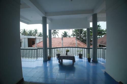 Hotel Black Beach Resort