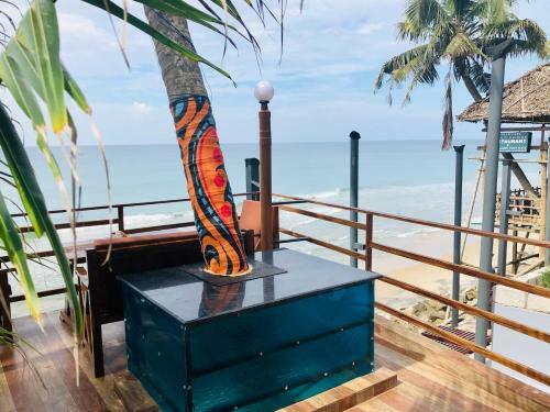 Hotel Black Beach Resort
