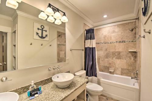 Spacious Lake Hartwell Home With Dock And Views!