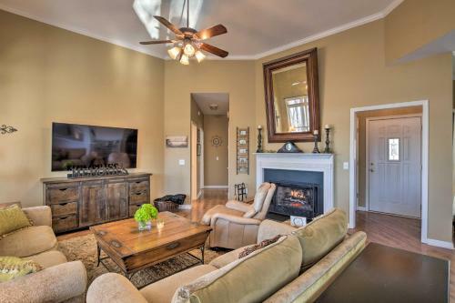 Lavonia Lake House With Private Dock And Bonfire!