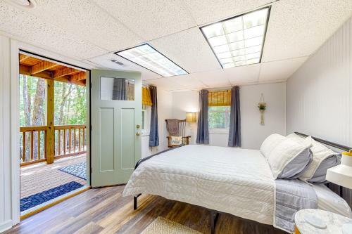 Honey Bear Hideaway