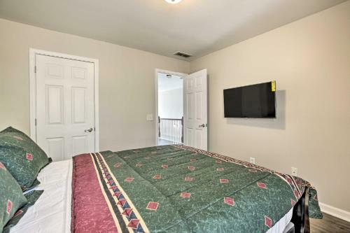 Quiet Home With Private Yard, 26 Mi To Atlanta!