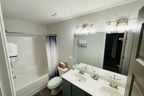 New Built House-pleasant Hill Area-entire House