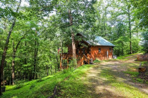 Creekside Hideaway
