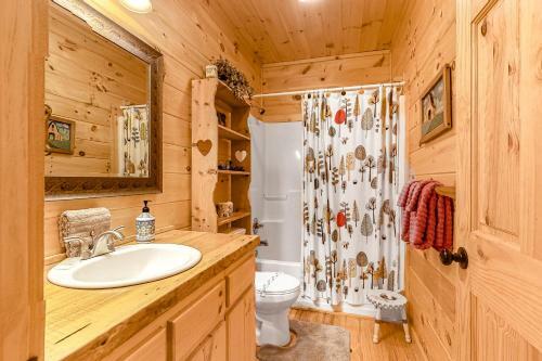 Creekside Hideaway
