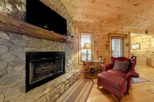 Creekside Hideaway