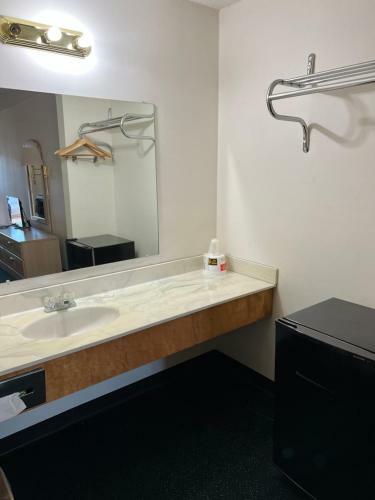 Hotel Garden Inn & Suites