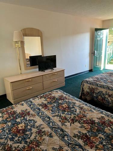 Hotel Garden Inn & Suites