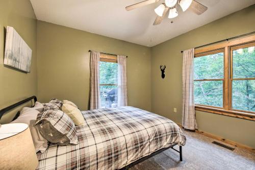Serene Escape With Game Room And Resort Amenities