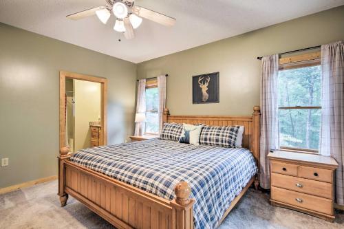 Serene Escape With Game Room And Resort Amenities