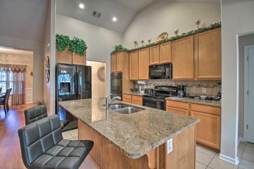 Rincon Home With Game Room, 18 Mi To Savannah!