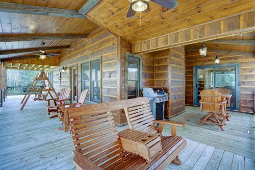 Hooch Holler- Newly Built, Sensational, Rustic Meets Modern, Mountain Cabin