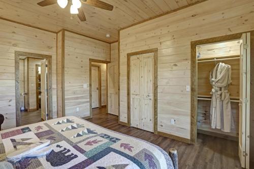 Hooch Holler- Newly Built, Sensational, Rustic Meets Modern, Mountain Cabin