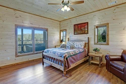 Hooch Holler- Newly Built, Sensational, Rustic Meets Modern, Mountain Cabin